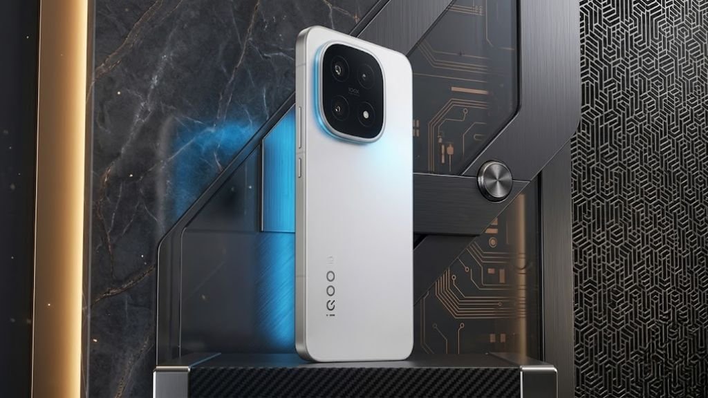 iQOO 15R Brings Flagship